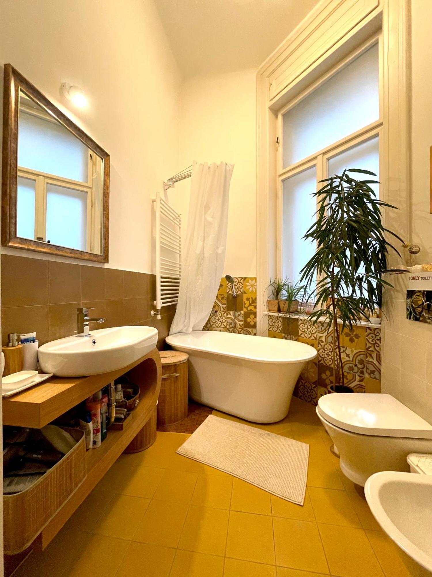 Amber Pearl Apartment 2 Rooms And 2 Bathrooms At Kalvin Square ブダペスト エクステリア 写真